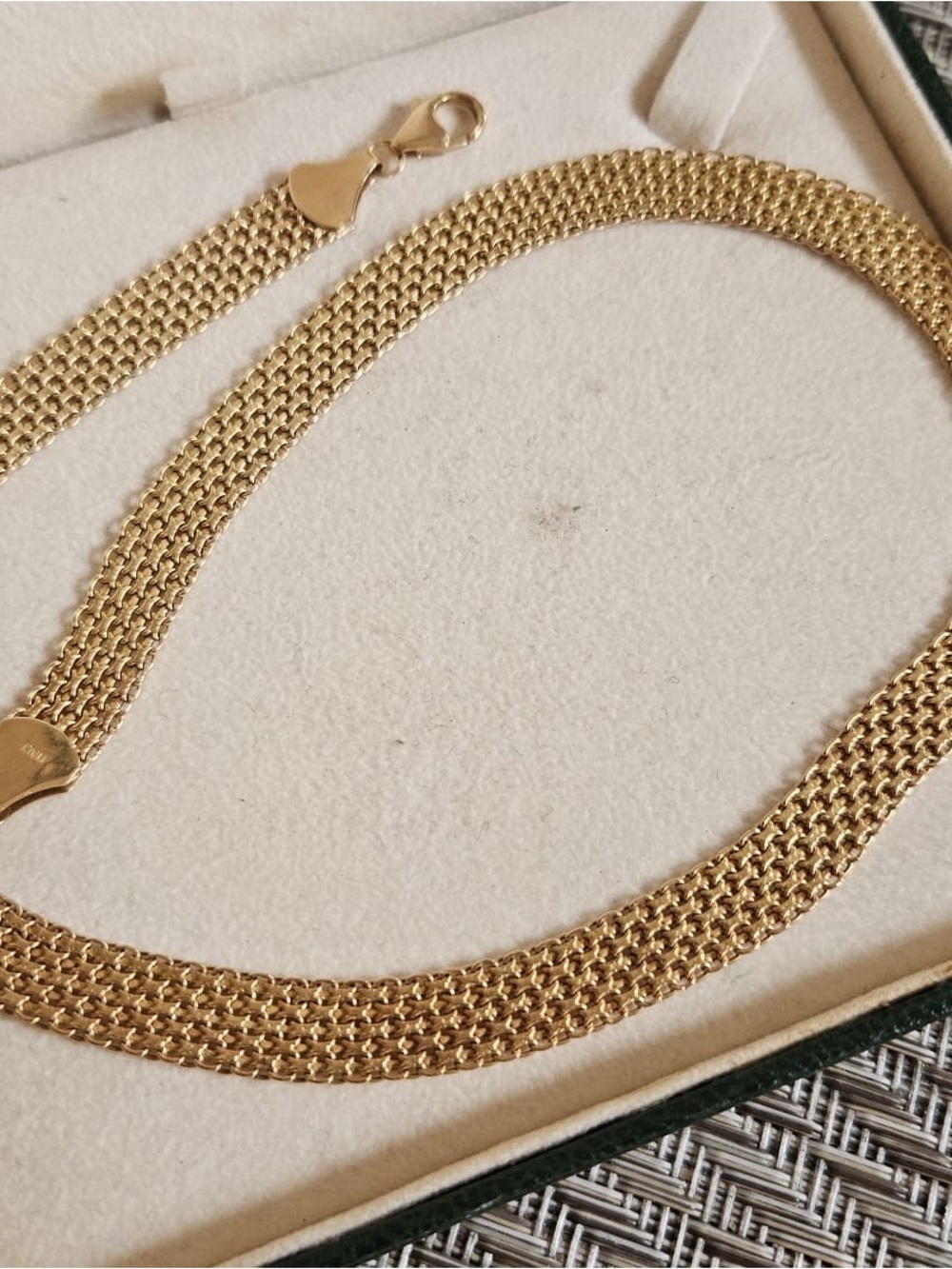 Classic Gold Mesh Chain Necklace -, 14k, made in Italy. 🔥😻, 17 inches long, 12g.